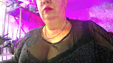 Lady Gloria online show from October 19, 6:37 am