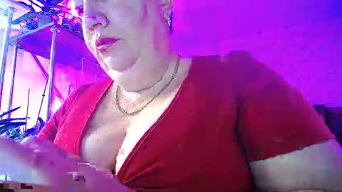 Lady Gloria online show from November 4, 5:12 am