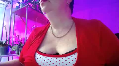 Lady Gloria online show from February 17, 3:58 am