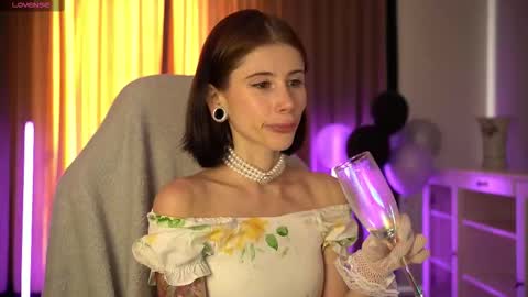 lady_nicolett online show from September 12, 9:40 am