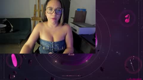 Sophie   online show from September 18, 4:16 pm