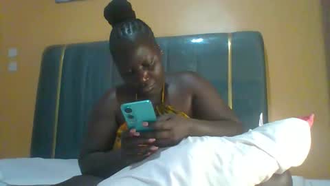 lindah32 online show from February 14, 5:04 pm