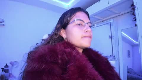  Lady  online show from June 2, 1:50 am