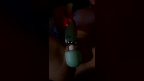 ladybug23h online show from March 31, 5:07 am