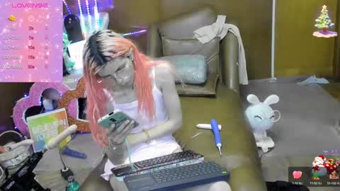 Skinnygirl online show from September 19, 1:37 am