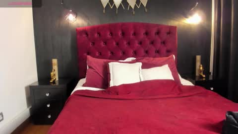 Laia  online show from October 25, 12:02 pm