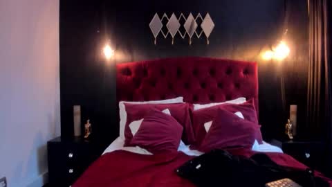 Laia  online show from February 9, 11:34 am