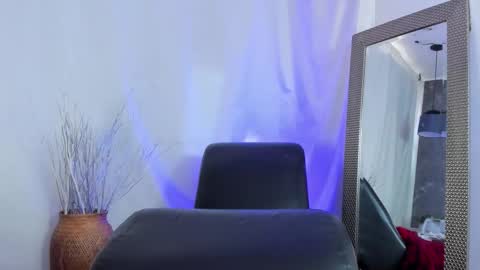 Lailacastillo online show from January 9, 6:01 pm