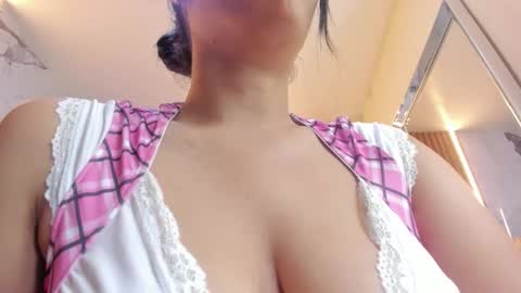   online show from March 24, 11:37 am