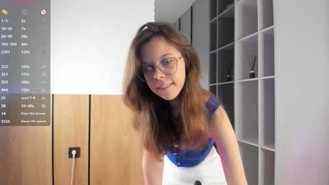 Julia online show from September 21, 8:07 pm