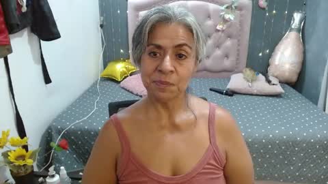 lalisha online show from April 11, 2:50 am