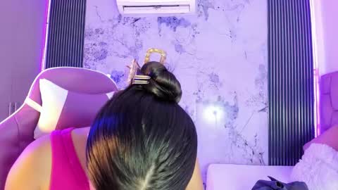 Laura online show from October 16, 12:52 pm