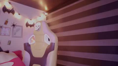 Lana online show from October 7, 12:15 am