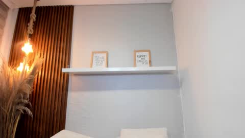 Lana     igauroraaaaaaaaa 1 online show from March 22, 8:31 am