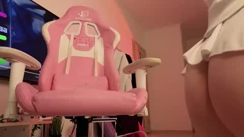 Eva online show from March 8, 3:21 am