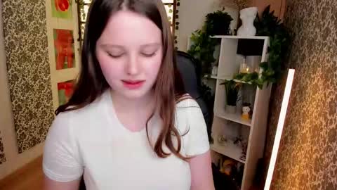 Lana online show from November 22, 8:39 am