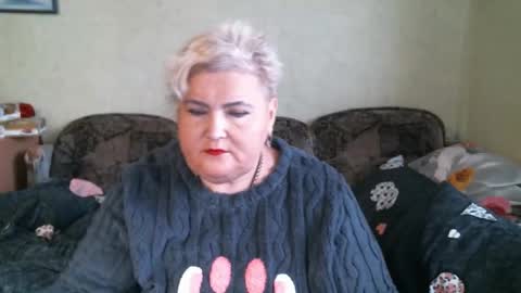 lanacat555 online show from December 16, 9:04 am