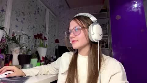 Eva online show from March 12, 6:10 pm