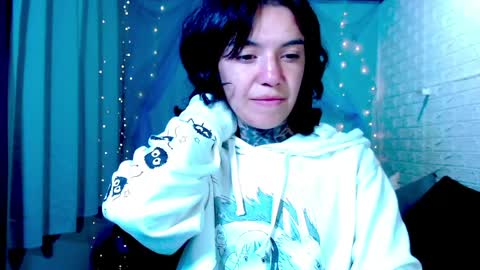 LANNIE   online show from March 31, 1:16 am