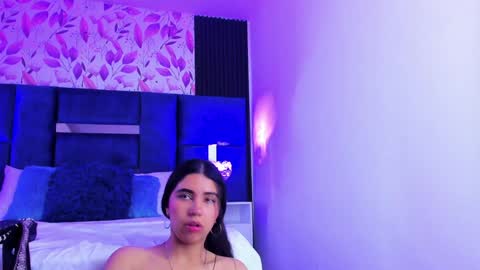 Lara online show from January 8, 6:41 pm