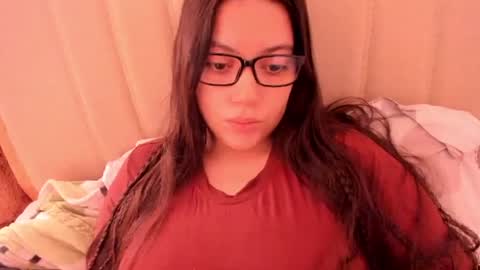 lara online show from April 6, 2:51 pm