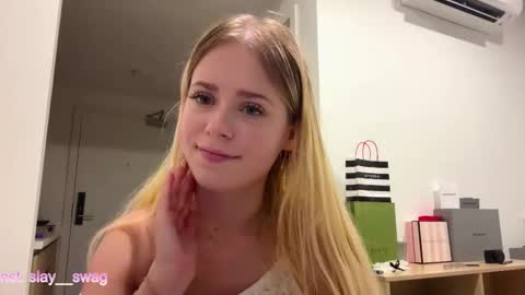 Stella online show from March 11, 10:41 am