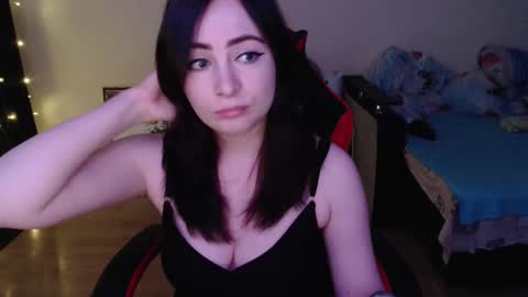 Laralianna online show from January 12, 6:07 am