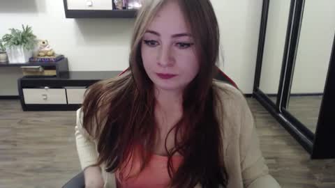 Laralianna online show from September 23, 1:20 pm