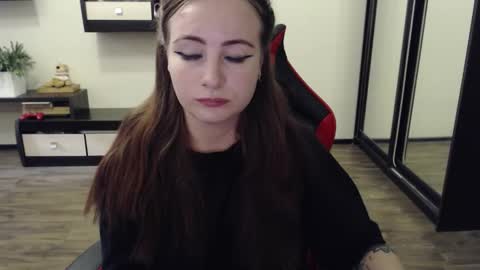 Laralianna online show from September 11, 12:05 pm