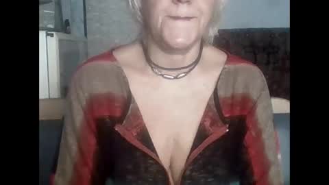 larisaq4ugo24 online show from March 16, 8:18 am