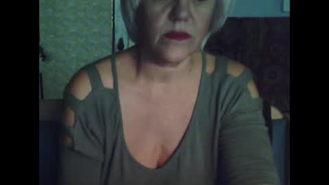 larisaq4ugo24 online show from September 12, 8:12 am