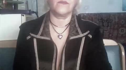 larisaq4ugo24 online show from March 21, 8:30 am