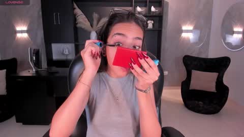 Larisa Smirnov online show from February 21, 4:24 am