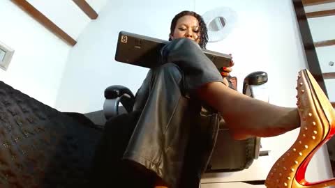 Laryssa online show from September 30, 2:12 pm