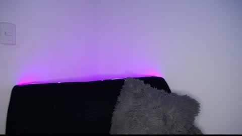 lau_24 online show from December 24, 10:01 am