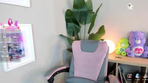 laukyubey1 online show from November 25, 8:20 pm