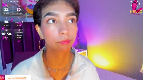 Laura online show from February 6, 1:14 pm