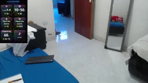 laura_foxx2379 online show from February 18, 5:44 pm