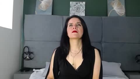 laura hotties online show from March 3, 12:42 pm