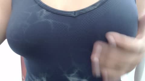  Laura  online show from September 23, 3:32 pm