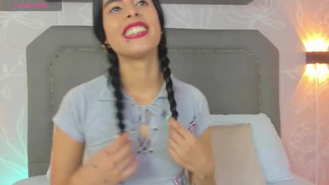 L A U R A online show from October 9, 3:05 pm