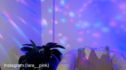 laura_pink01 online show from February 3, 11:58 pm