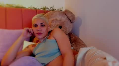 Laura Rose online show from March 6, 5:02 am