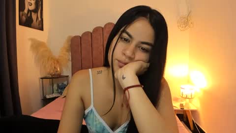 LAURA SOE online show from December 21, 2:15 pm