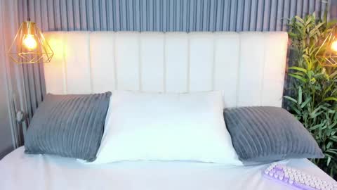 LauraCarther  online show from March 30, 8:41 pm