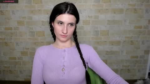 Laura online show from February 10, 11:46 am