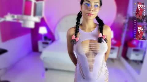 Laura MartinGMT-5 2200-0600 online show from February 11, 12:06 am