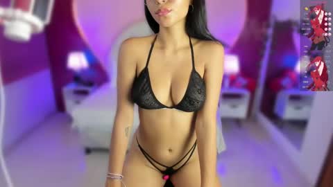 Laura MartinGMT-5 2200-0600 online show from February 20, 12:41 am