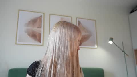 Laura online show from September 18, 8:46 am