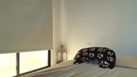    1      online show from October 18, 11:57 am